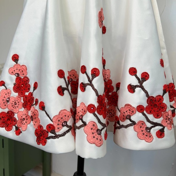 Blush Prom 2pc Skirt Set Size 0 White Red Pink Cherry Blossom Floral Embroidered - Picture 5 of 10